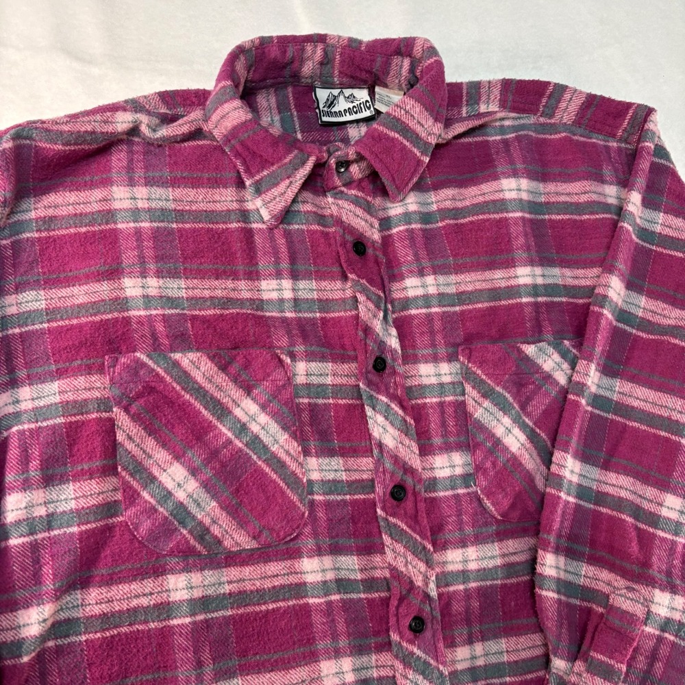 VTG Sierra Pacific Mens XL Flannel Shirt Pink Gray Plaid Long‎ Sleeve Button Up